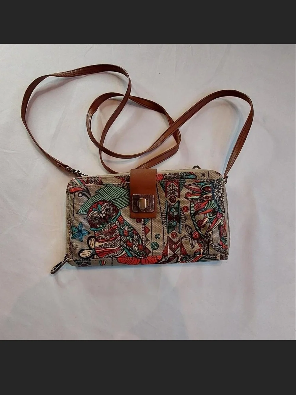 Sakroots Large Smartphone Crossbody Wallet Spirit Desert Owl Excellent